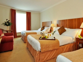 Broadhaven Bay Hotel bedroom
